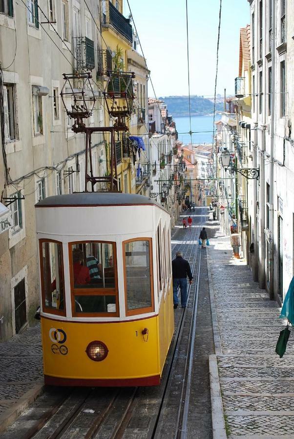 Perfectly Located Apartment In Santa Catarina - Bairro Alto Lisbon Exterior photo