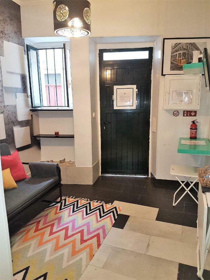 Perfectly Located Apartment In Santa Catarina - Bairro Alto Lisbon Exterior photo