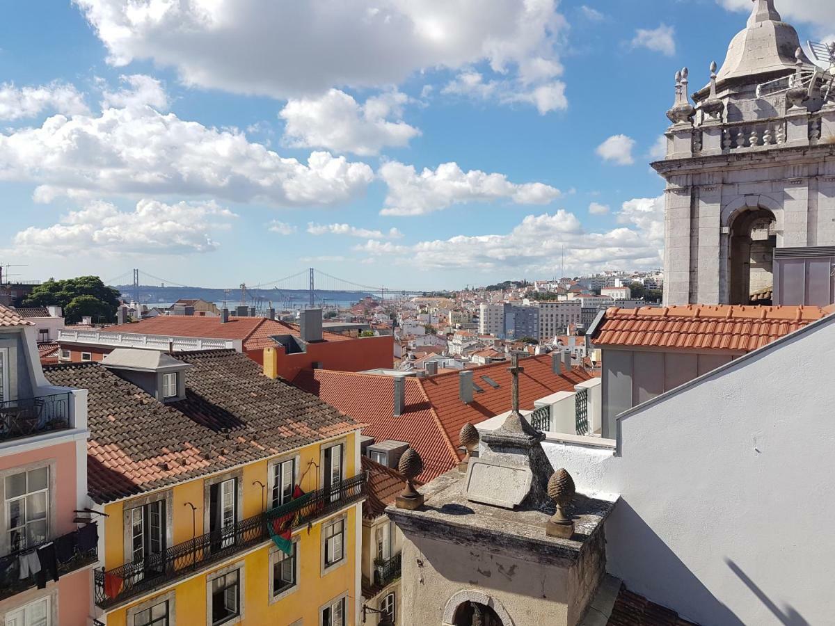 Perfectly Located Apartment In Santa Catarina - Bairro Alto Lisbon Exterior photo